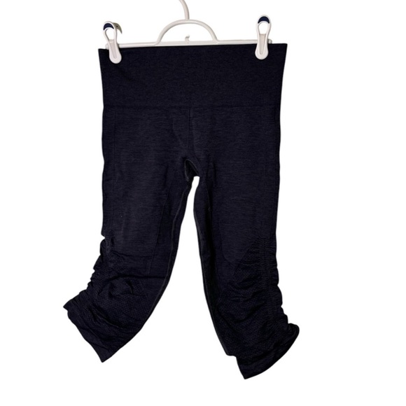 lululemon athletica Pants - Lululemon Size 4 Grey‎ In The Flow Leggings